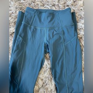 Lululemon leggings with side pockets